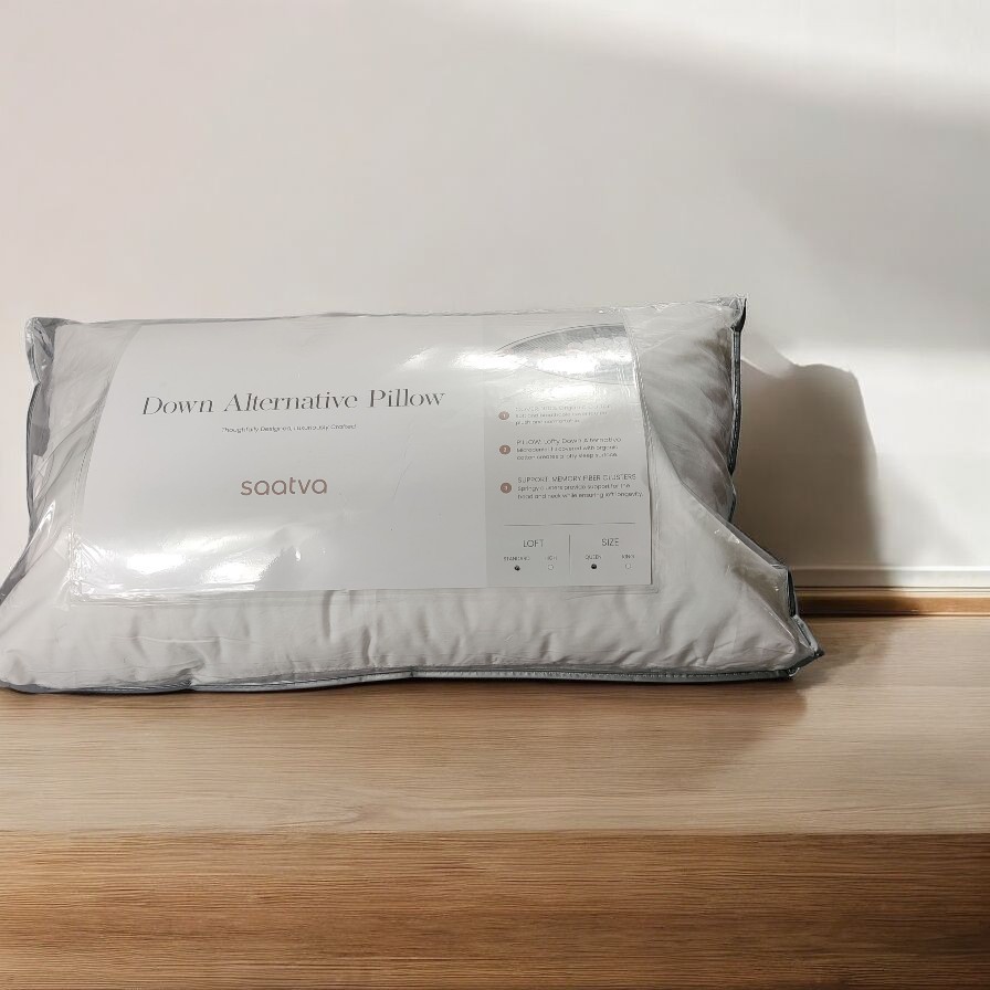 2 SAATVA LATEX PILLOWS QUEEN  WHITE ORGANIC COTTON LUXURY HOTEL COMFORT 