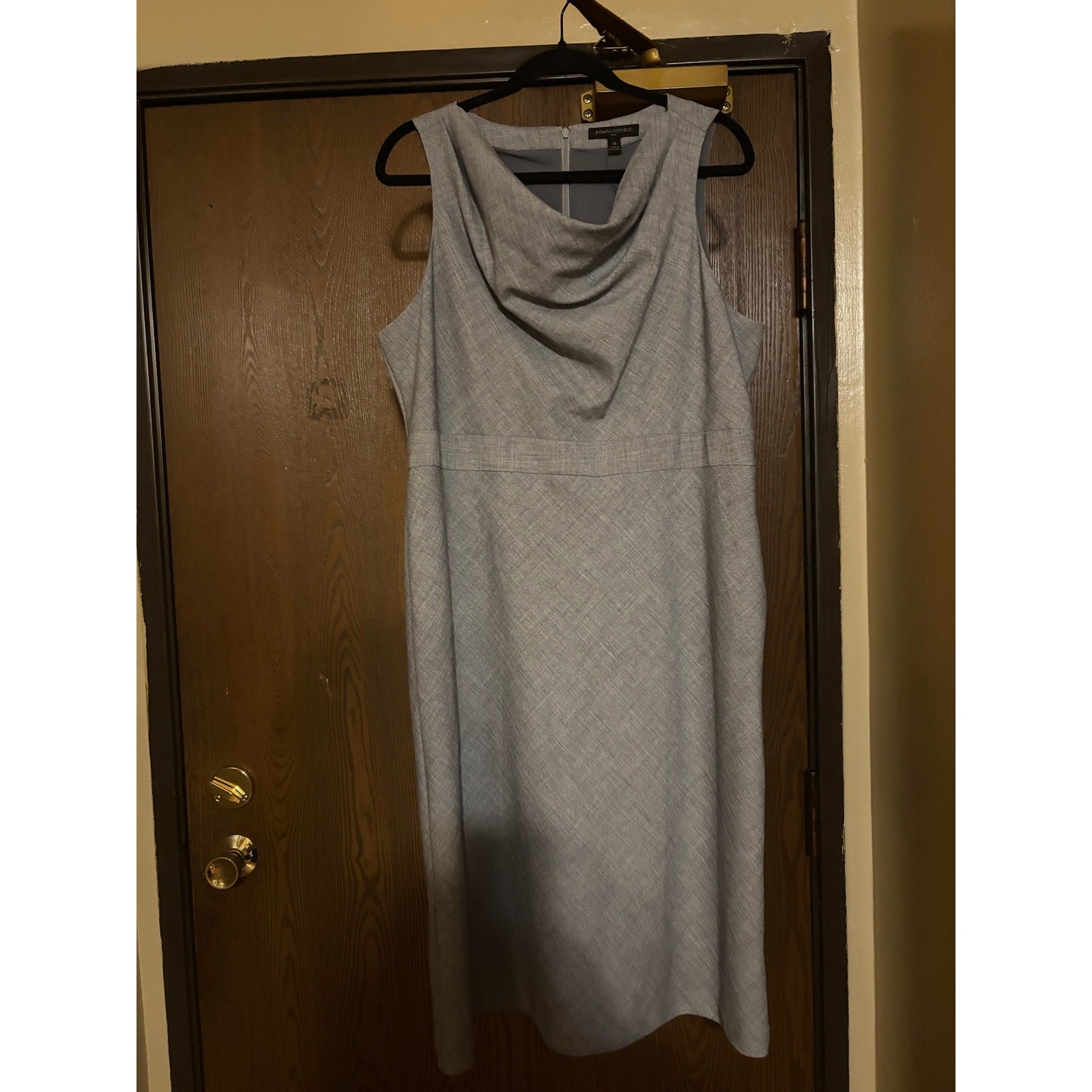 NWT Banana Republic Gray Fall Preppy Professional Workwear Cowl Neck Midi Dress NWT Banana Republic Gray Fall Preppy Professional Workwear Cowl Neck Midi Dress