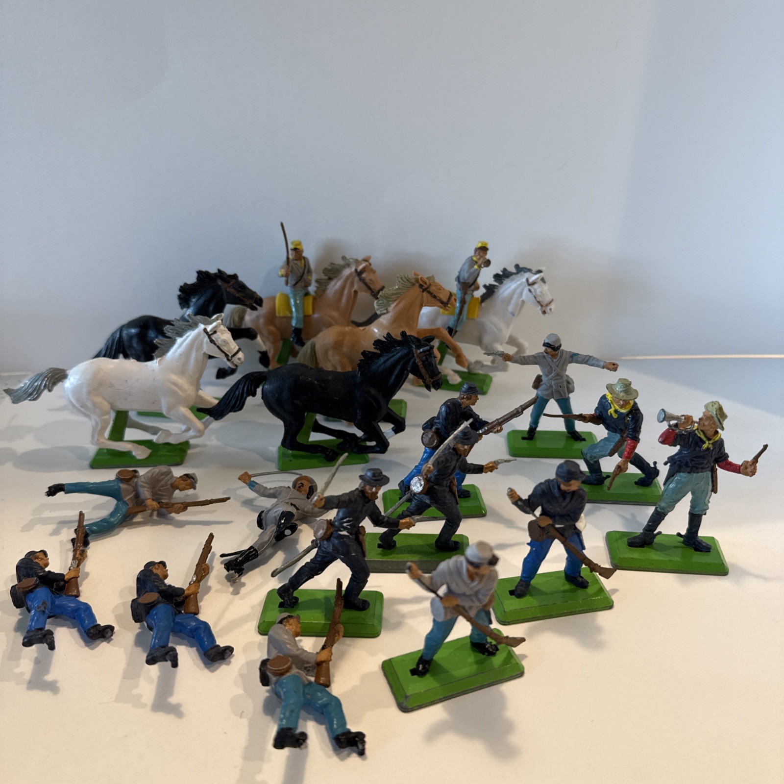 Vintage Civil War Britains Deetail Figures 1971 Lot of 19 *READ* Old Toy Antique