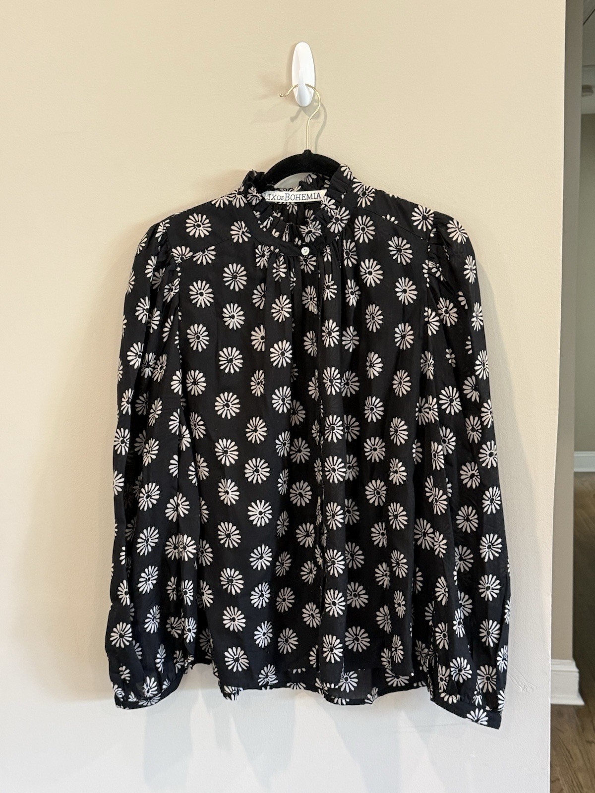 Alix Of Bohemia Annabel Black Daisy Top | Size Large 