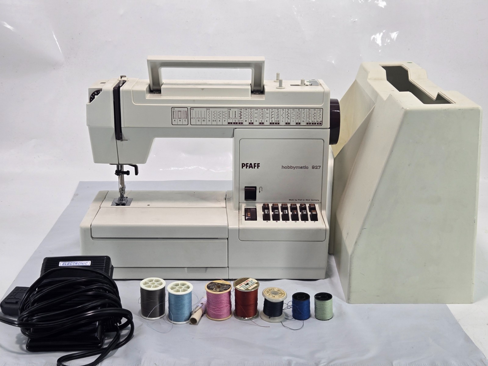 PFAFF hobbymatic 927 sewing machine