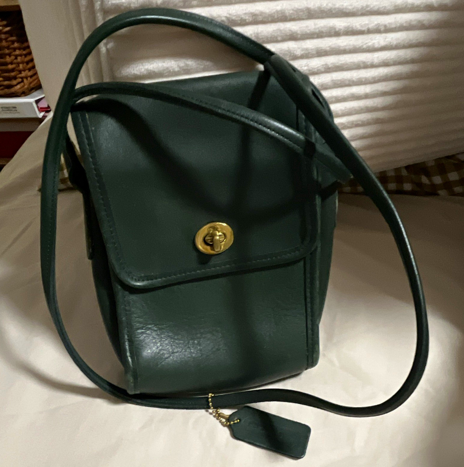 Rare Vintage Coach Scooter Bag 9893 in green Rare Vintage Coach Scooter Bag 9893 in green