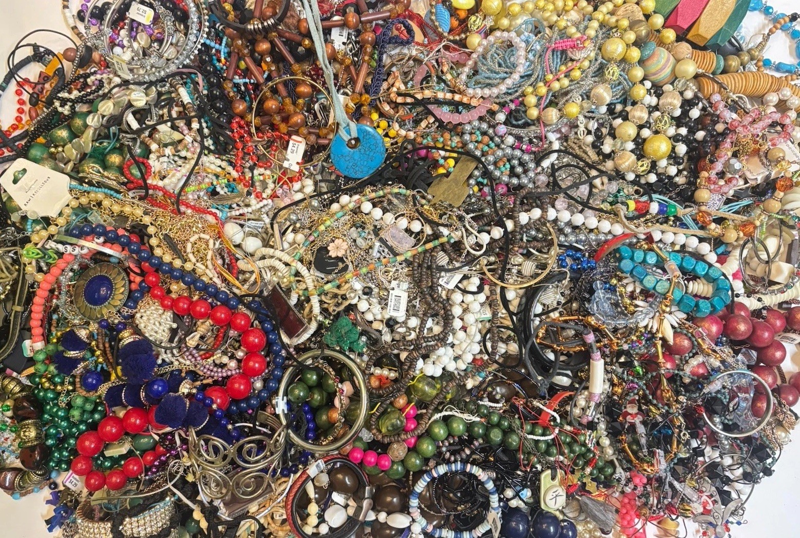20 Lb Jewelry Lot Estate Vintage To Now Craft, Repair Some Wearable