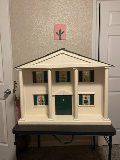 VINTAGE 1950-60s, ONE OF A KIND, CUSTOM MADE 1:12 Dollhouse