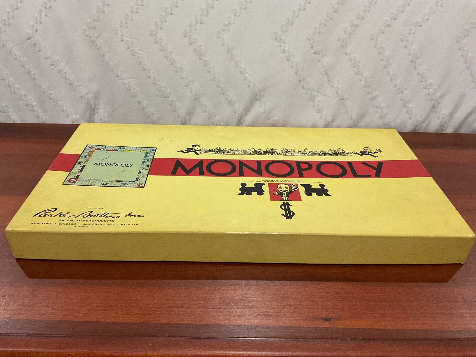 Rare Vintage Monopoly 1935, 1946 Yellow Box Edition Game Board Wood Pieces