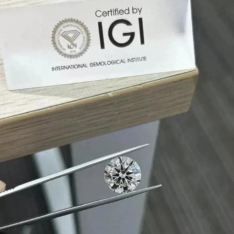 IGI Certified 1 CT Lab Grown Diamond D Color Round Cut VVS1Clarity CVD Certified
