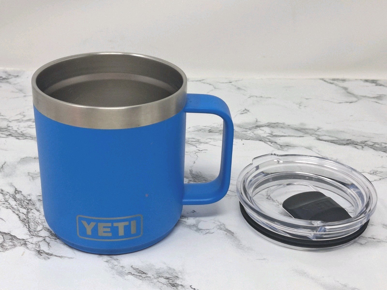 YETI Rambler 10 oz Blue Stainless Steel Mug w/ Handle Slide-Lock Lid Logo YETI Rambler 10 oz Blue Stainless Steel Mug w/ Handle Slide-Lock Lid Logo