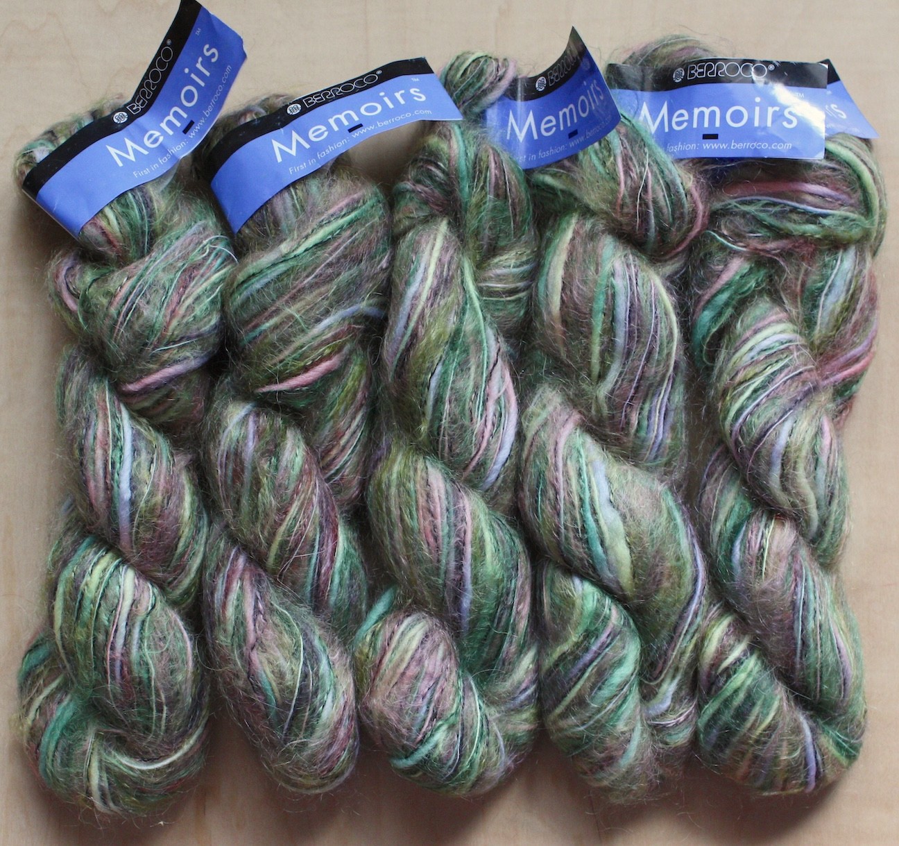Berroco Memoirs Yarn 5 Skeins New 7706 Dye Lot 32
