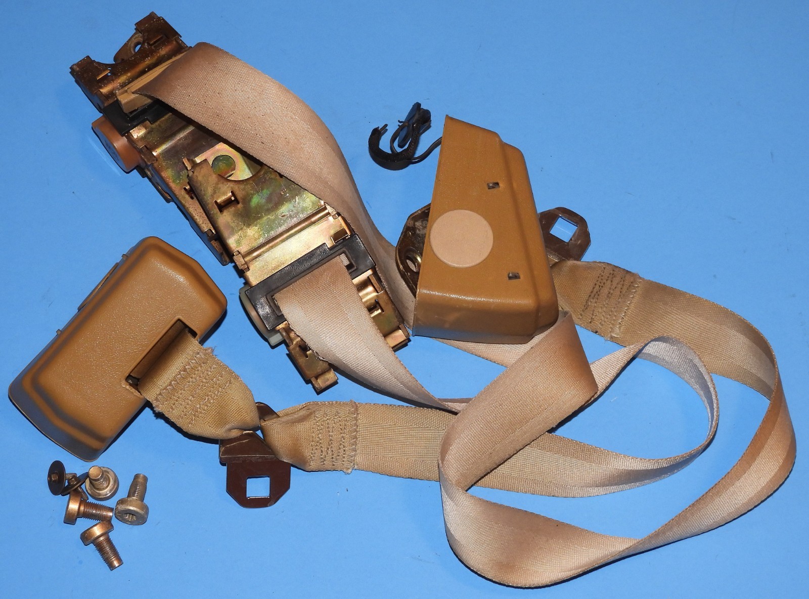 1977 1978 1979 LINCOLN MARK V OEM FRONT UPPER SEAT BELT GOLD - PAIR