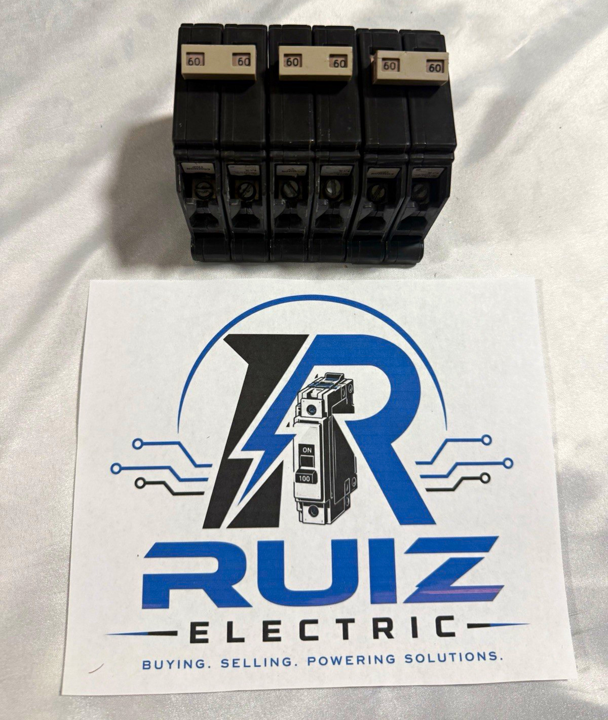 Eaton CH250 50A 2-Pole 120/240VAC Plug-In Circuit Breaker Common Trip lot of 3