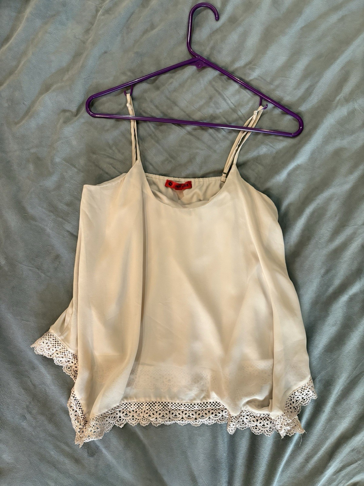 NWOT Hot Kiss Women\'s Sz M Beige Spaghetti Strap Lined Lace Trim Blouse Top NWOT Hot Kiss Women\'s Sz M Beige Spaghetti Strap Lined Lace Trim Blouse Top