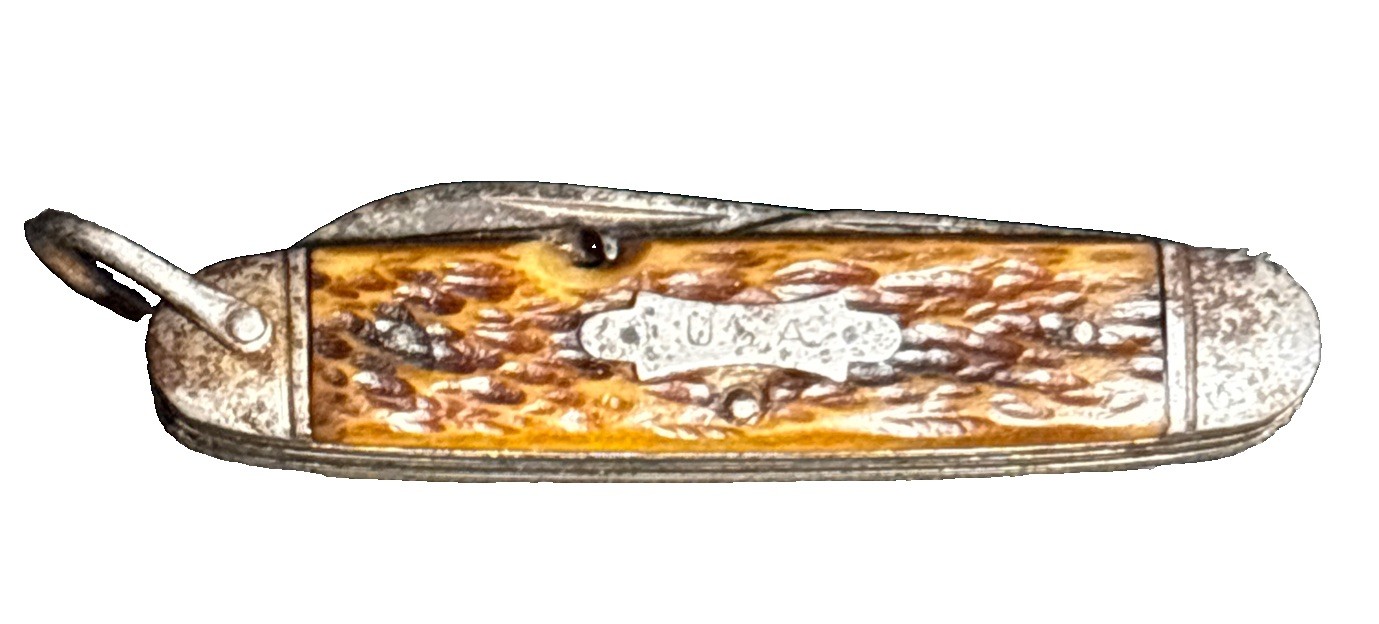 1930's Camillus U.S.A. 4-Line Bone Pocket Knife Rare 4 Blade See Pics a Bit Stif 1930's Camillus U.S.A. 4-Line Bone Pocket Knife Rare 4 Blade See Pics a Bit Stif