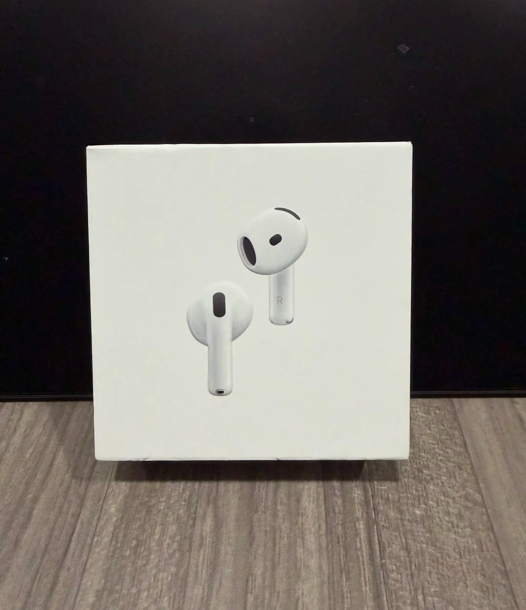Sealed Apple 4th Generation Wireless In-Ear Headset Active Noise Cancellation Sealed Apple 4th Generation Wireless In-Ear Headset Active Noise Cancellation