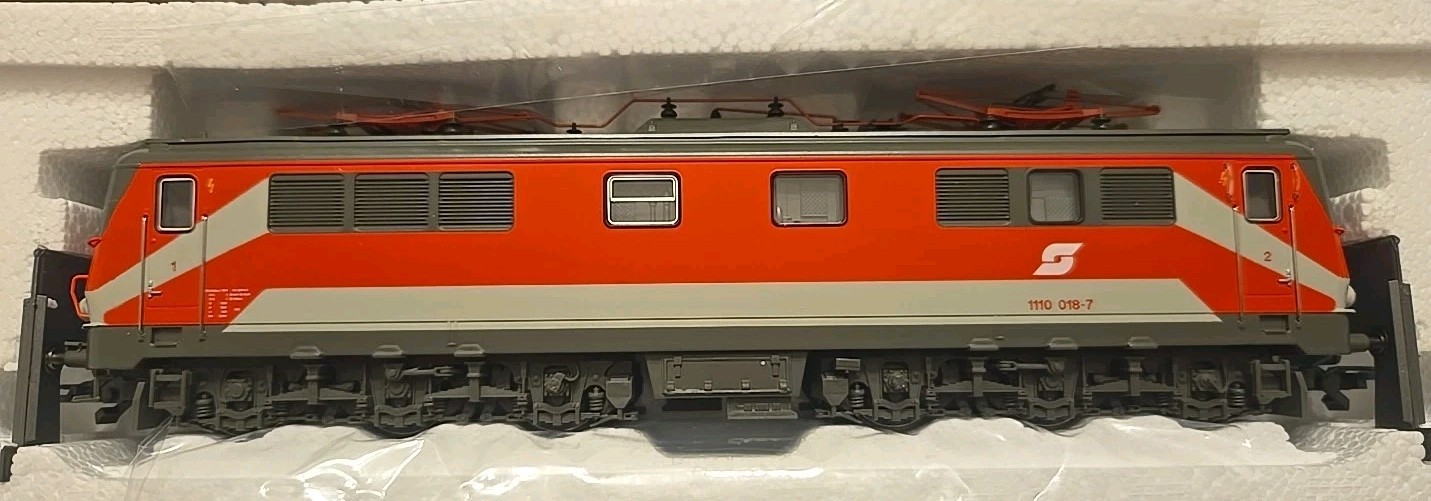 Roco 43760 HO Electric Lok ÖBB 1110 018-7 Roco 43760 HO Electric Lok ÖBB 1110 018-7