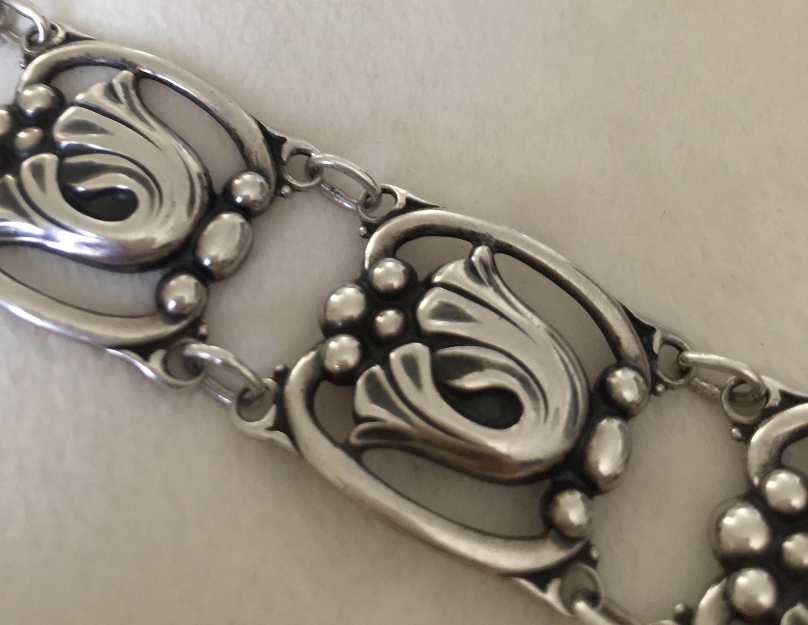 A Vintage Danecraft Sterling Silver Tulip Link Bracelet Floral Motif 7.25