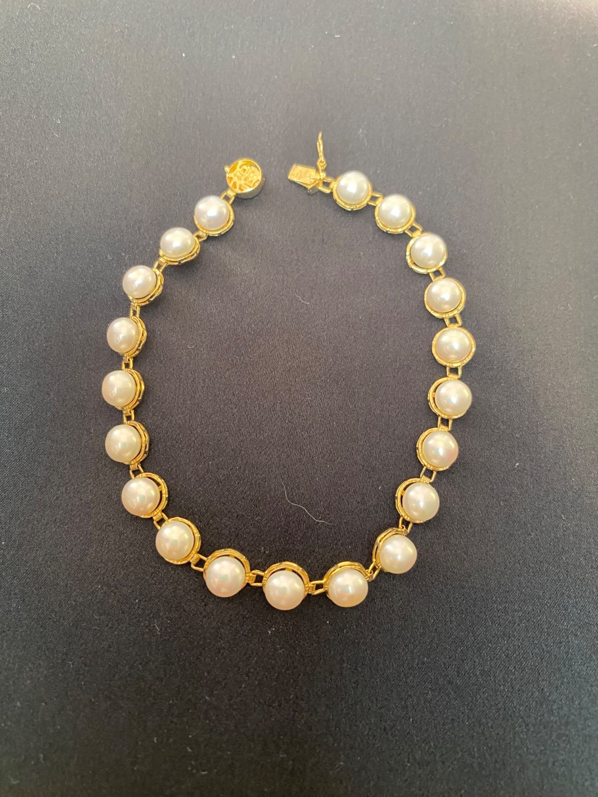 Vintage 14k  yellow  Gold White Pearl button link 8” bracelet