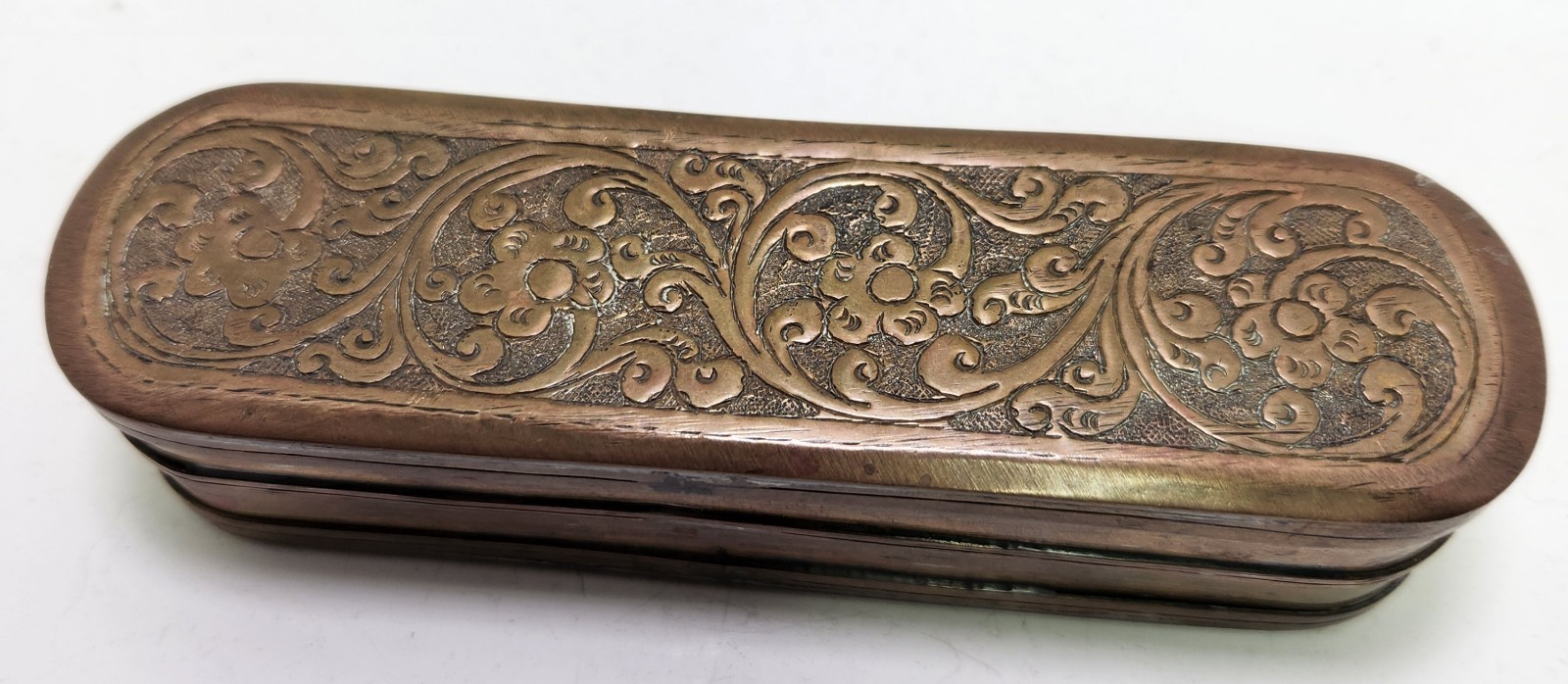 Early 18th Century Antique Copper Dutch Tobacco Box Engraved Early 18th Century Antique Copper Dutch Tobacco Box Engraved