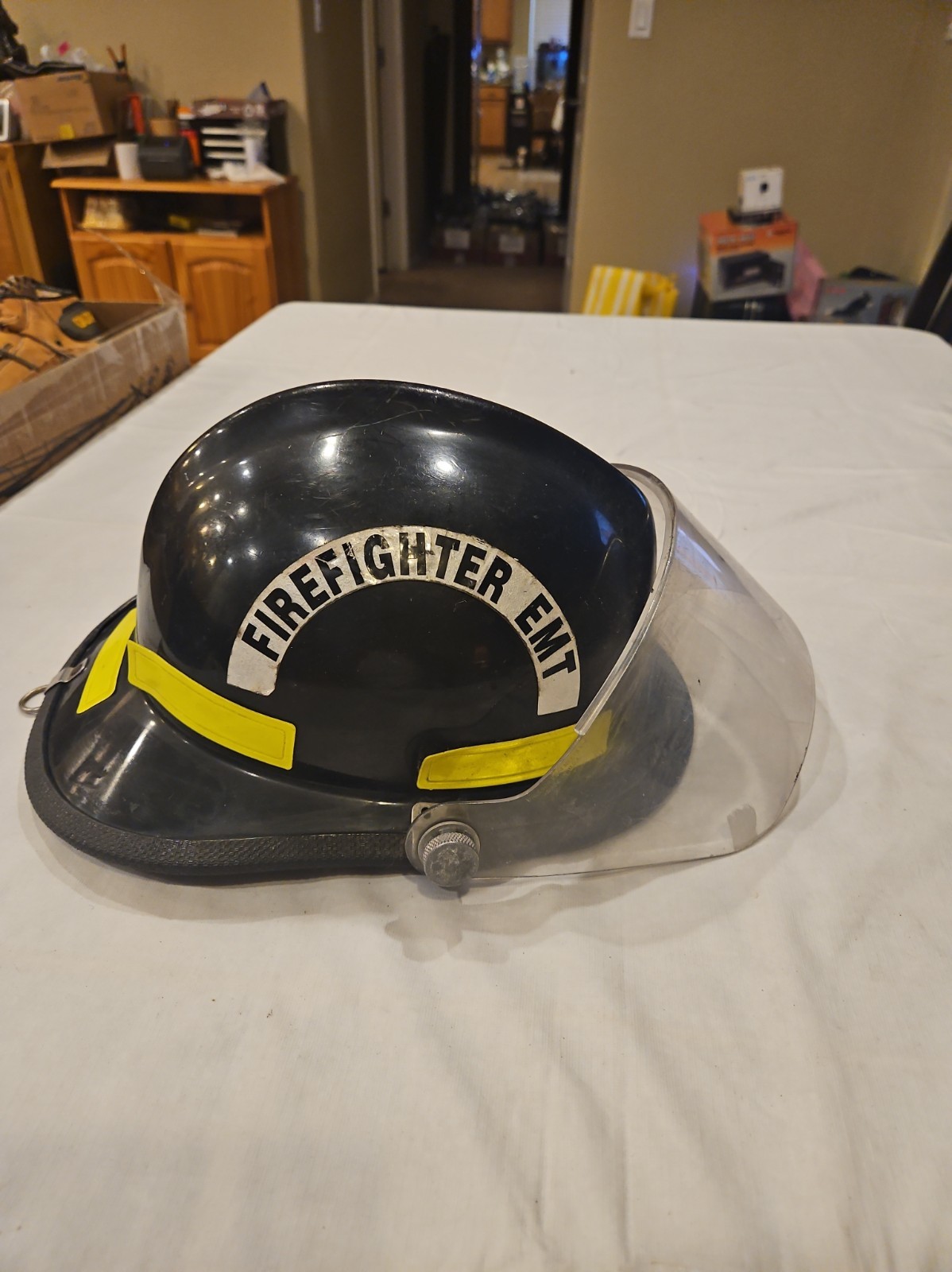 Cairns & Brothers Firefighter Helmet Model 660 Metro Black Vintage with Shield