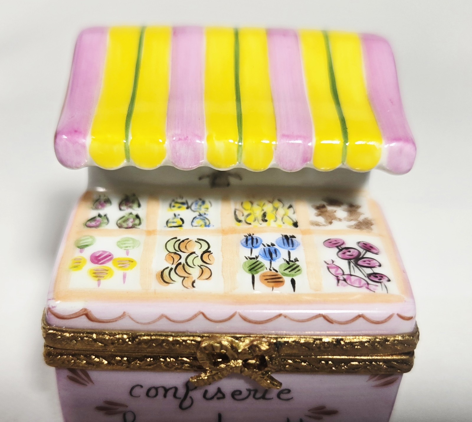 MINT RARE Limoges France ARTORIA Trinket Box CONFISERIE/CANDY SHOP #340 NEW MINT RARE Limoges France ARTORIA Trinket Box CONFISERIE/CANDY SHOP #340 NEW