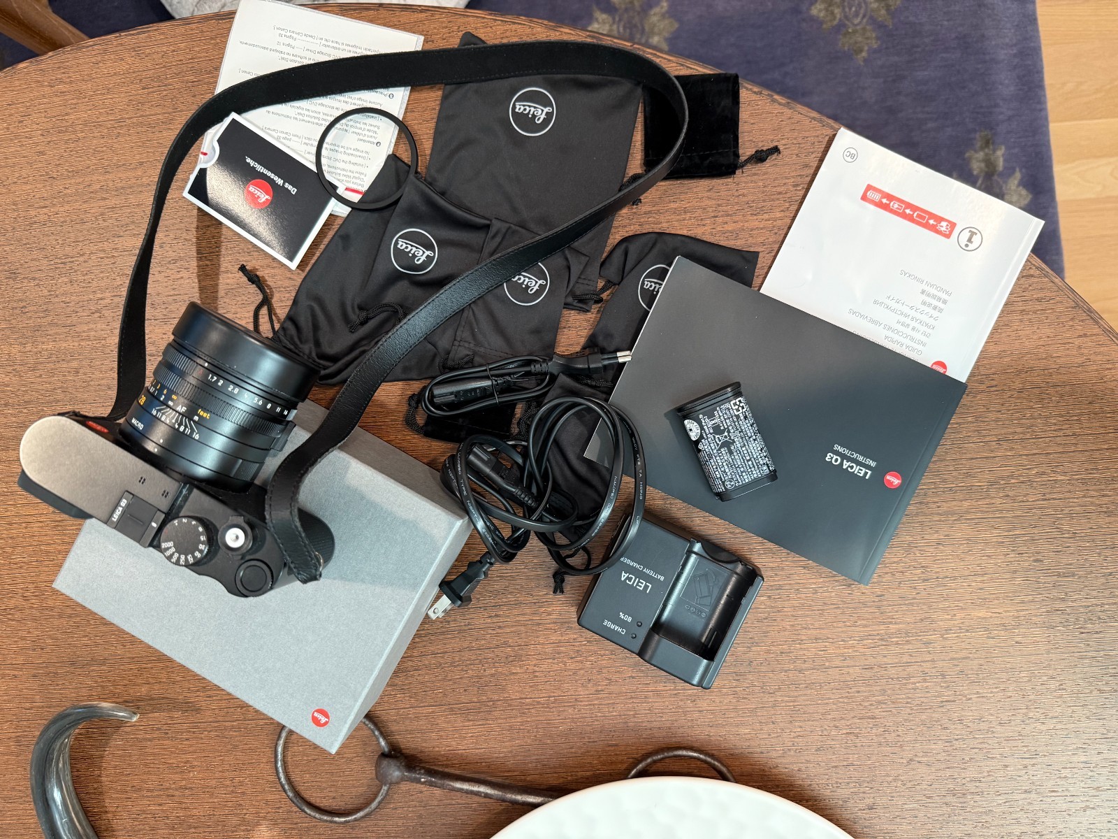 Leica Q3 - barely used - EXCELLENT Condition Leica Q3 - barely used - EXCELLENT Condition