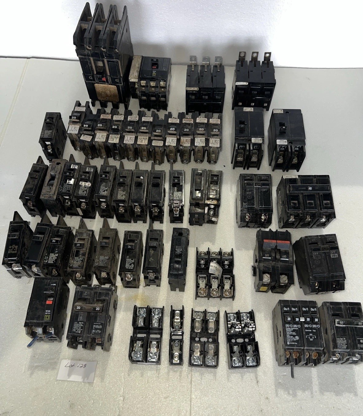 Lot Of 44 Circuit Breakers assorted  Single Double 3 Pole 20 30 -100Amp Lot 125