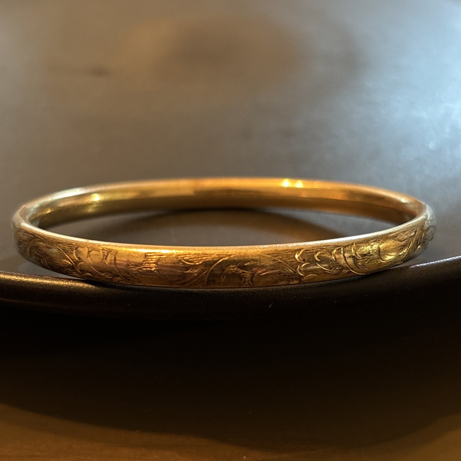 9ct Lined Gold Bangle Bracelet, 9ct Gold Lined Hinged Bangle 9ct Lined Gold Bangle Bracelet, 9ct Gold Lined Hinged Bangle