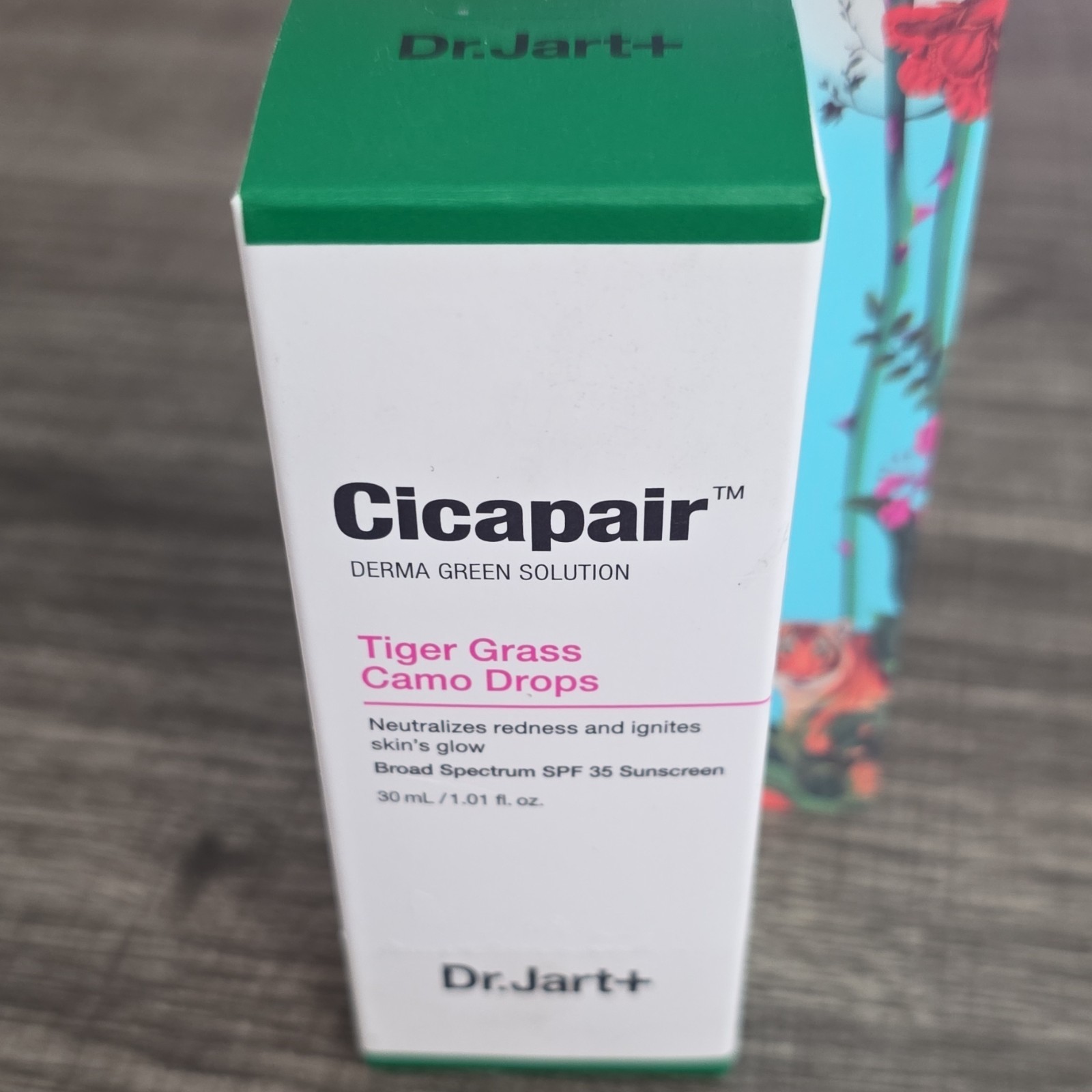 Dr.Jart+ Cicapair Tiger Grass Camo Drops sunscreen SPF 35 Green/Beige 1oz