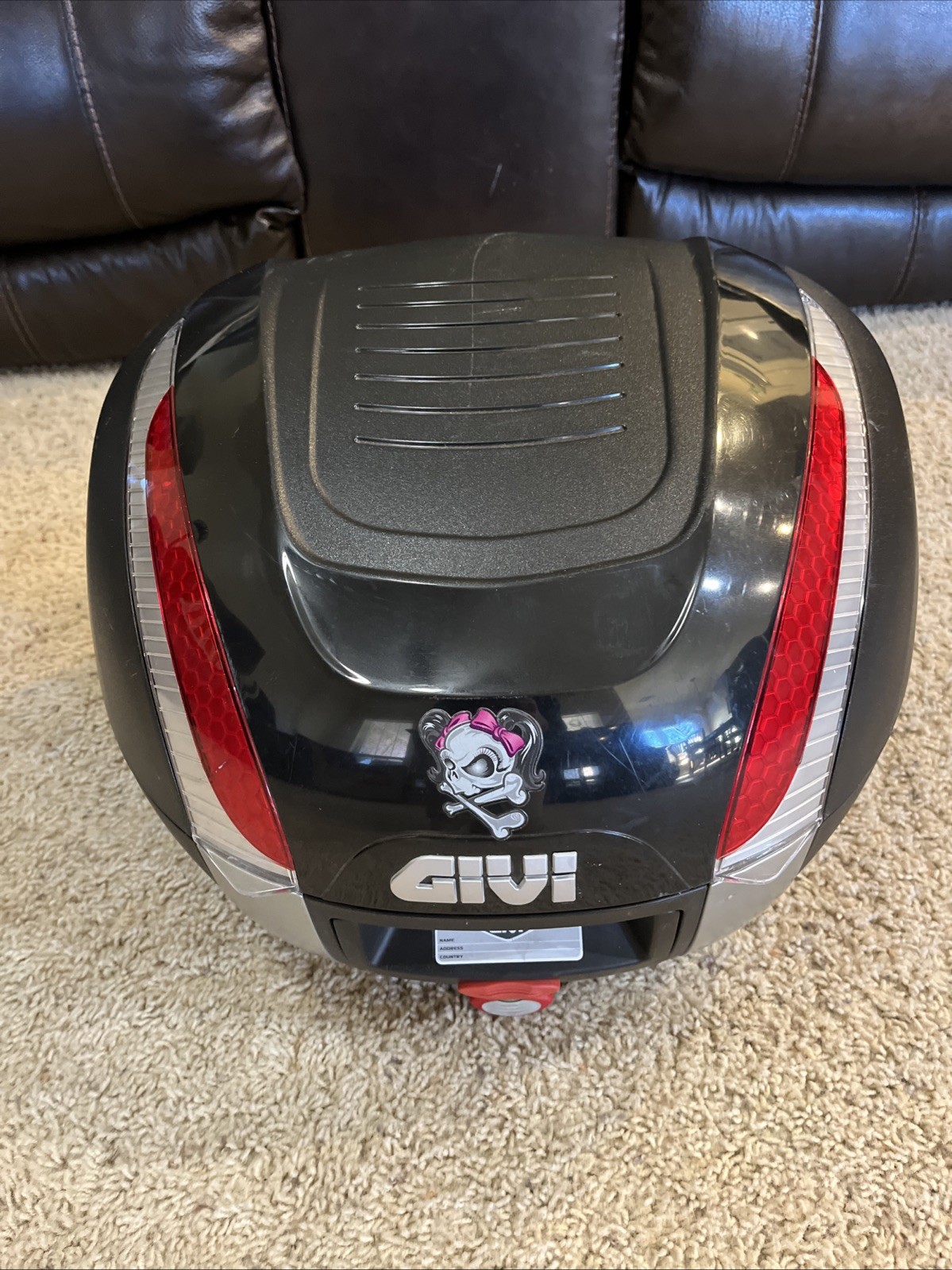 GIVI B33NMK Monokey Top Box LOCKED WITH NO KEYS.