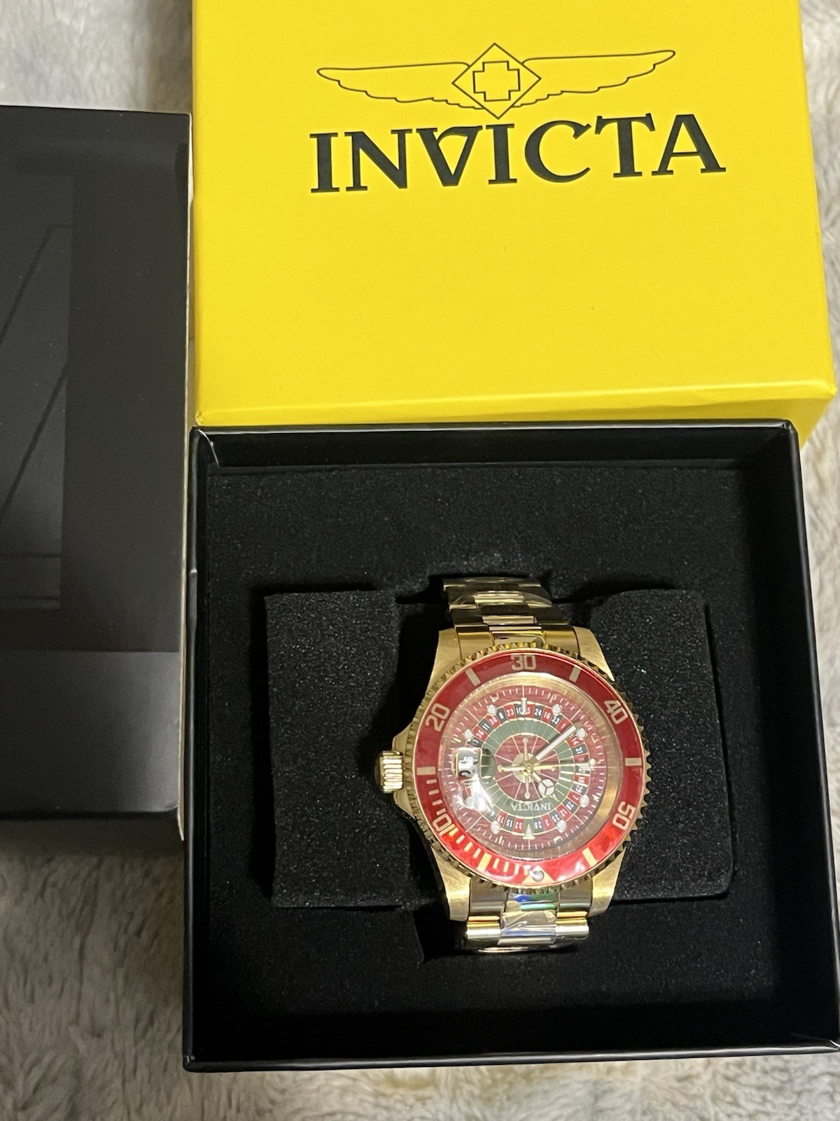 Invicta Pro Diver House Of Cards Men’s Watch 40mm Gold Color Band