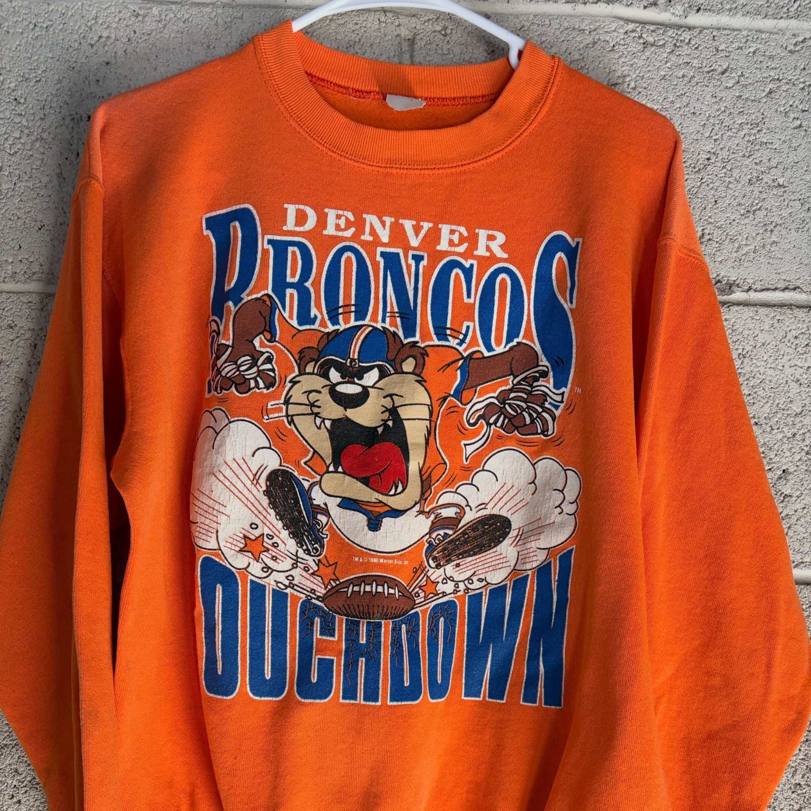 Denver Broncos Touchdown Taz Funny Basic Style Orange Sweatshirt RM3819