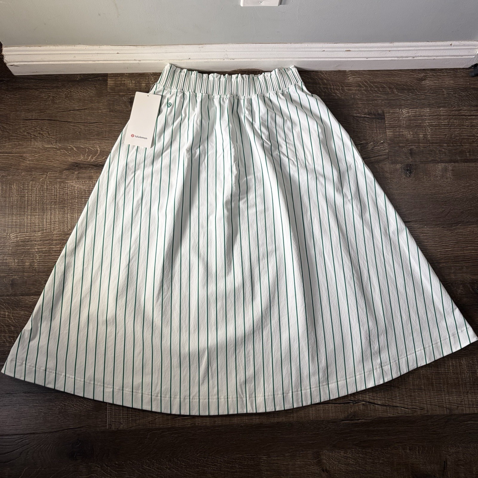 Lululemon Stretch Woven Ruffle-Waist Midi Skirt, USML, NWT,Size M Lululemon Stretch Woven Ruffle-Waist Midi Skirt, USML, NWT,Size M