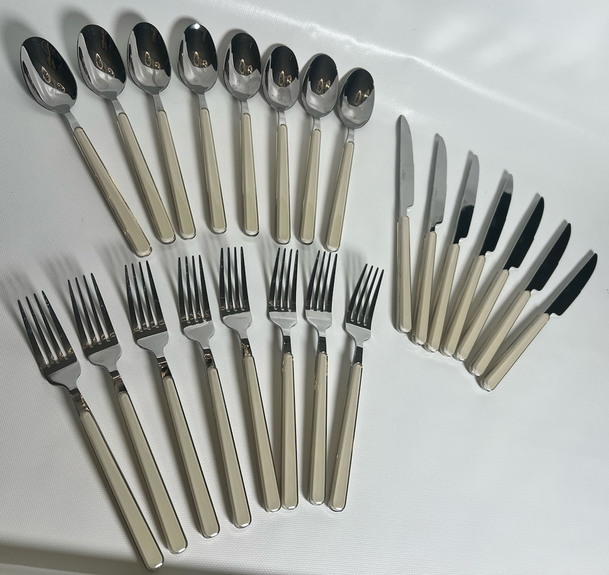 Rare Oneida 23pc Stainless Steel Cream Acrylic Handle Silverware Long Pieces