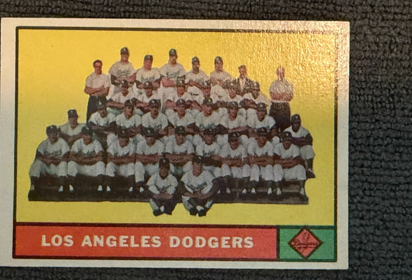 1961 Topps # 86 Dodgers Team