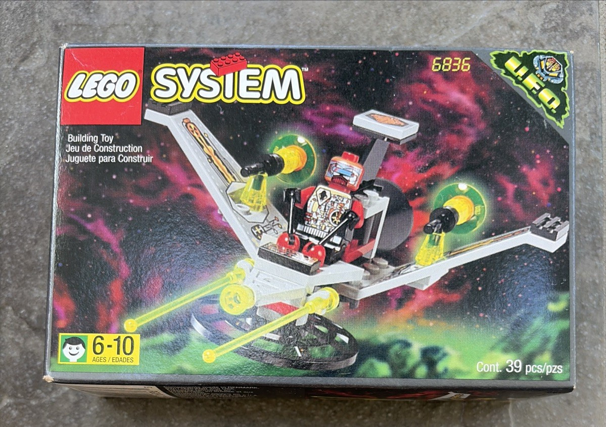 Vintage LEGO UFO V-Wing Fighter #6836 New In SEALED Box