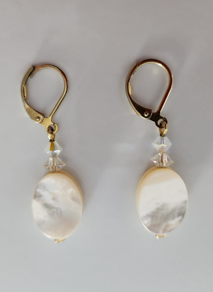 Vintage Gold Tone MOP Oval Dangle Earrings, Leverback Drop with Faceted Crystals Vintage Gold Tone MOP Oval Dangle Earrings, Leverback Drop with Faceted Crystals