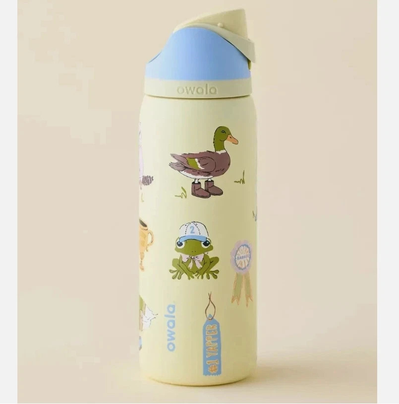 Owala 24oz FreeSip Water Bottle – UO Exclusive “Party Animals\'