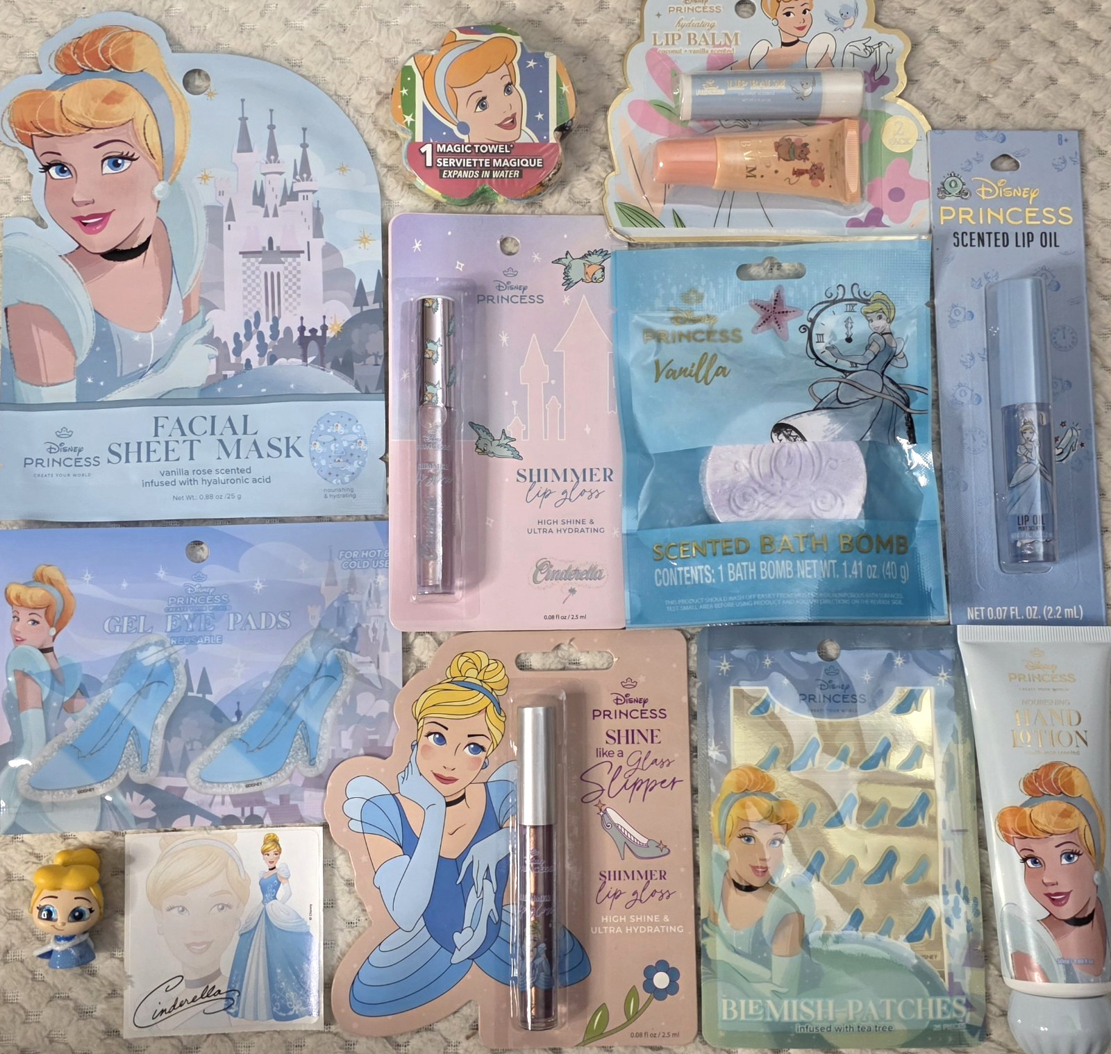 Disney's Cinderella HUGE NEW LOT 12 Pcs Lip Gloss Balm Oil Hand Lotion Bath Bomb