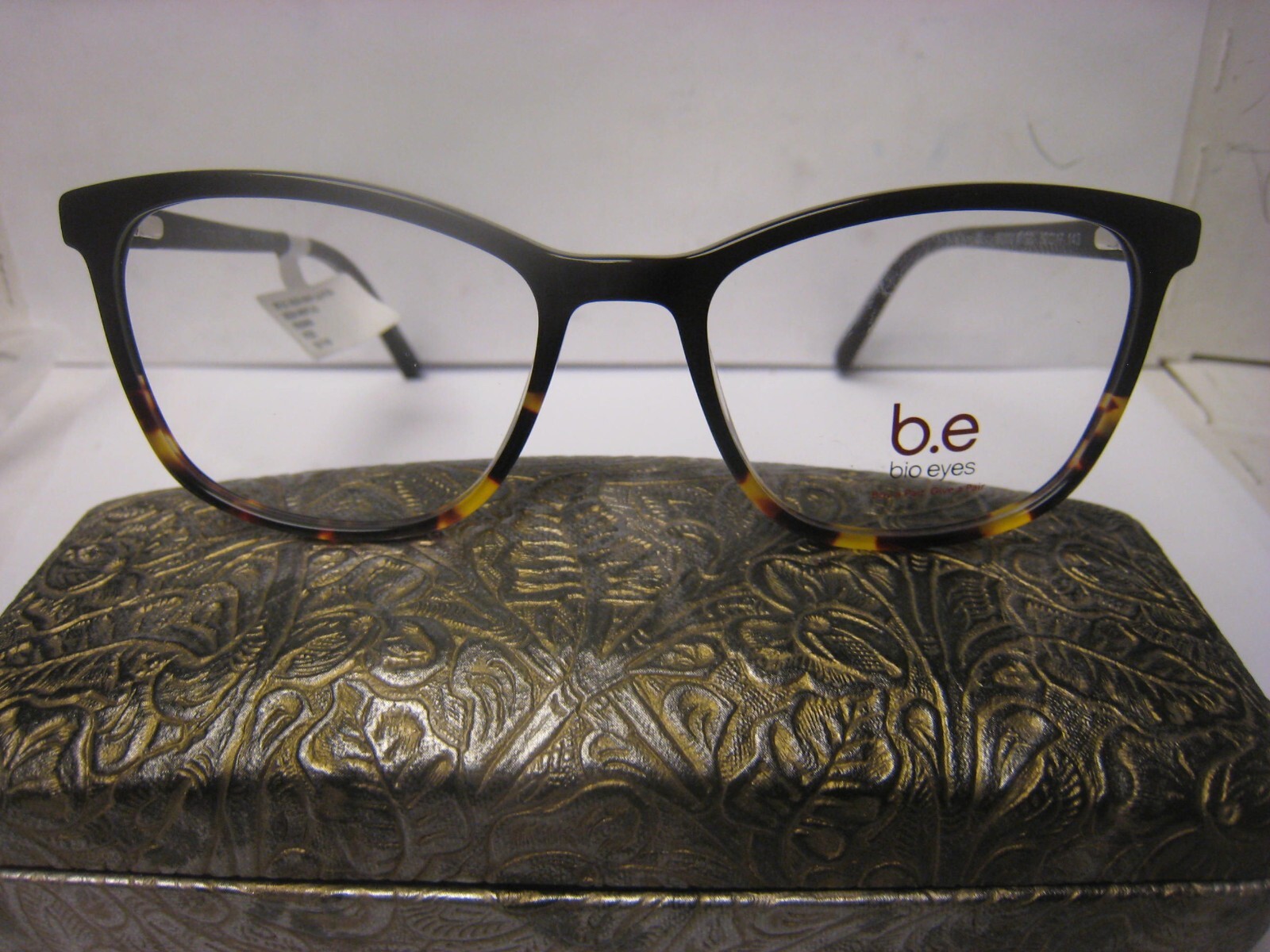B.e Bio Eyes AMARYLLIS Eyeglass Frame BE200 Brown Tortoise 52-17-143-38V W/Case B.e Bio Eyes AMARYLLIS Eyeglass Frame BE200 Brown Tortoise 52-17-143-38V W/Case