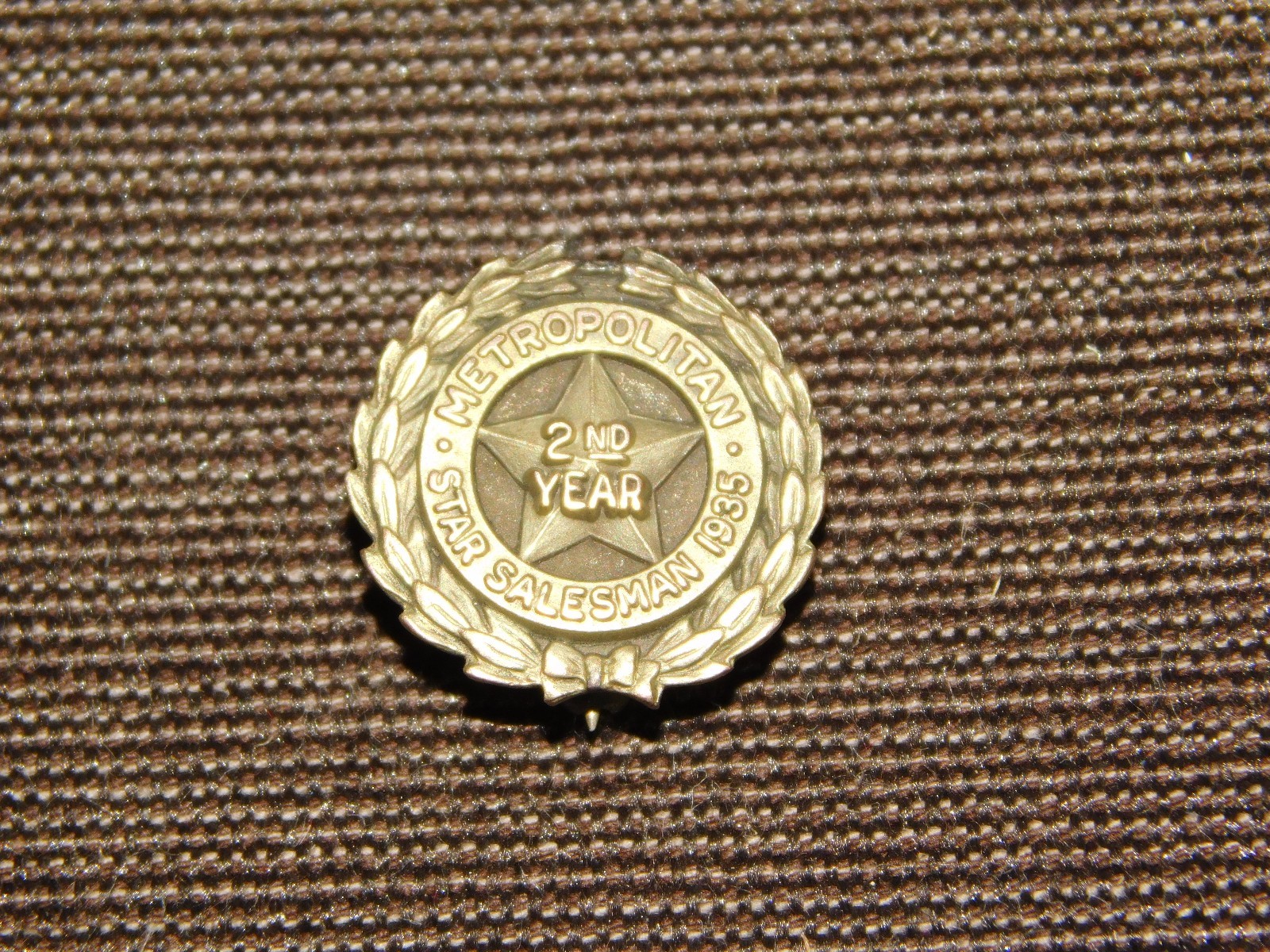 VINTAGE 1935 1/30 10 KT w & H CO METROPOLITAN STAR SALESMAN 2nd YEAR PIN 