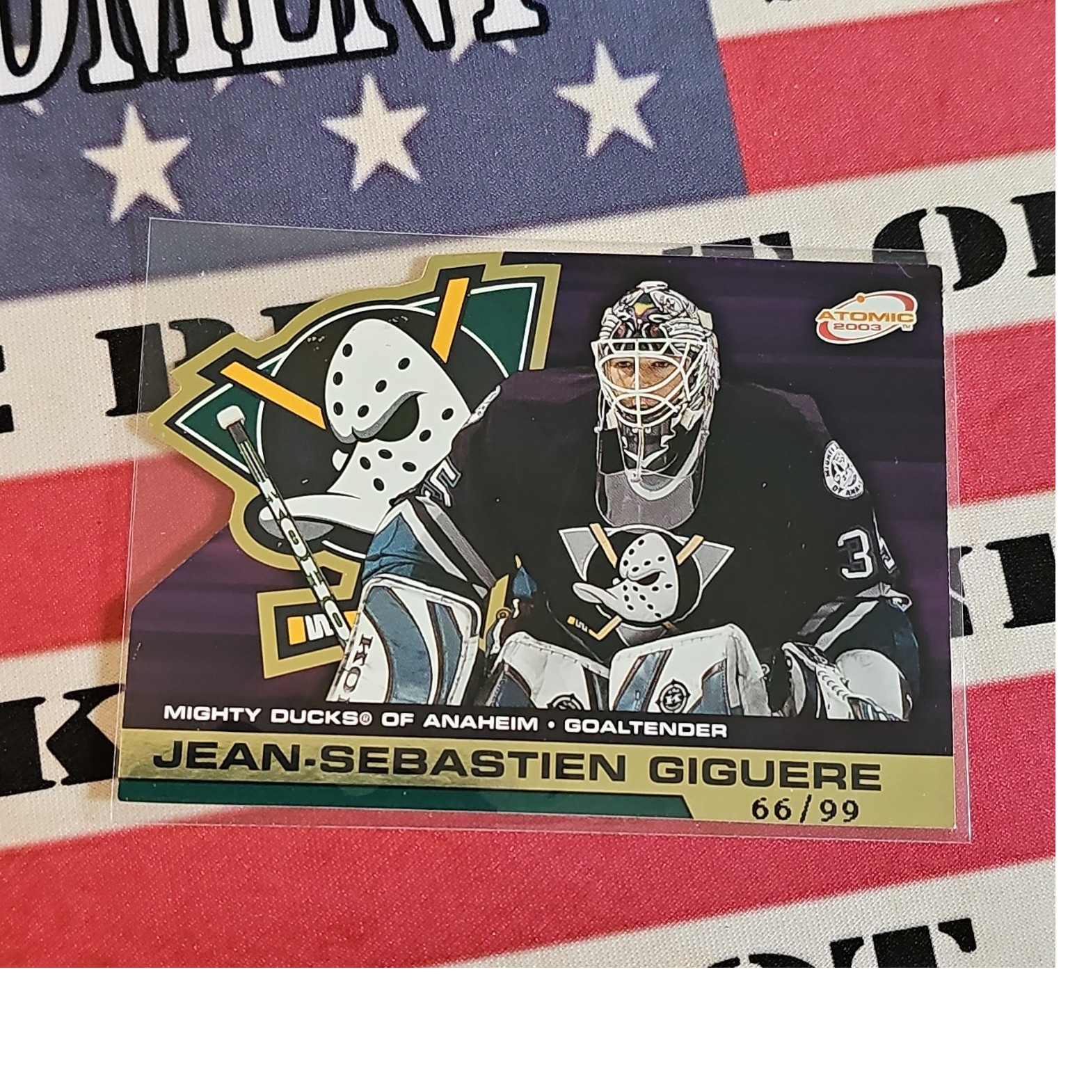 Pacific 2002-03 Atomic Gold Parallel #1 Jean-Sebastien Giguere /99 Ducks NHL