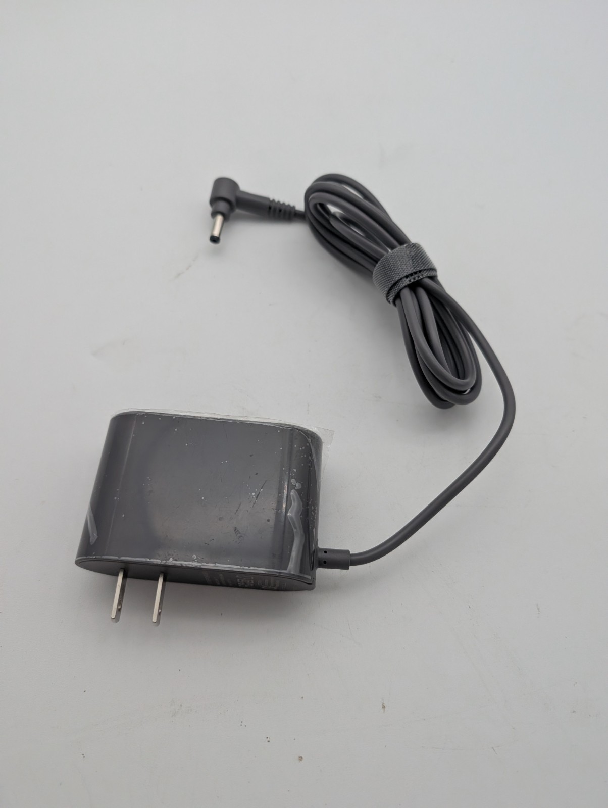 30.45V AC/DC Adapter Gray DL-30.45V-1.1A AC Plug to Barrel Connector