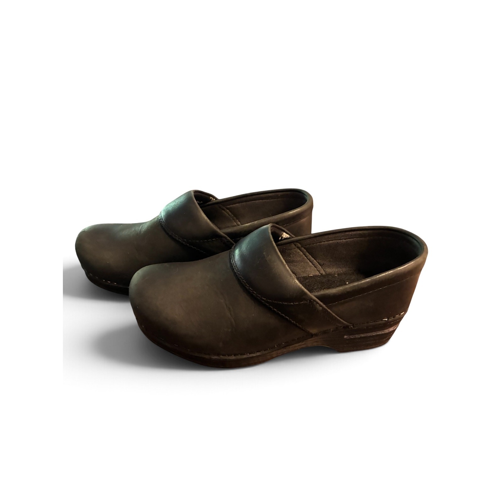Dansko Professional XP Black Oiled Leather Clogs Slip Resistant Removable Sole