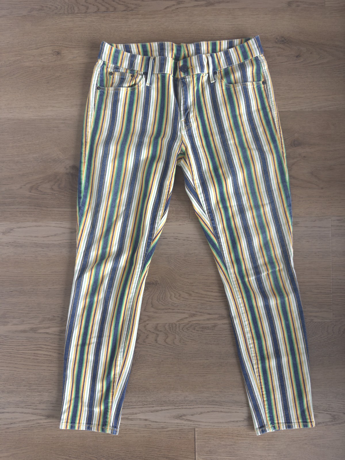 MOTHER The Looker Crop Jeans