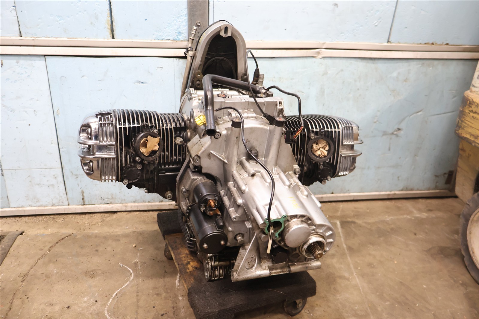1997-2005 BMW R1200C Engine Motor Transmission Running 26k Miles 