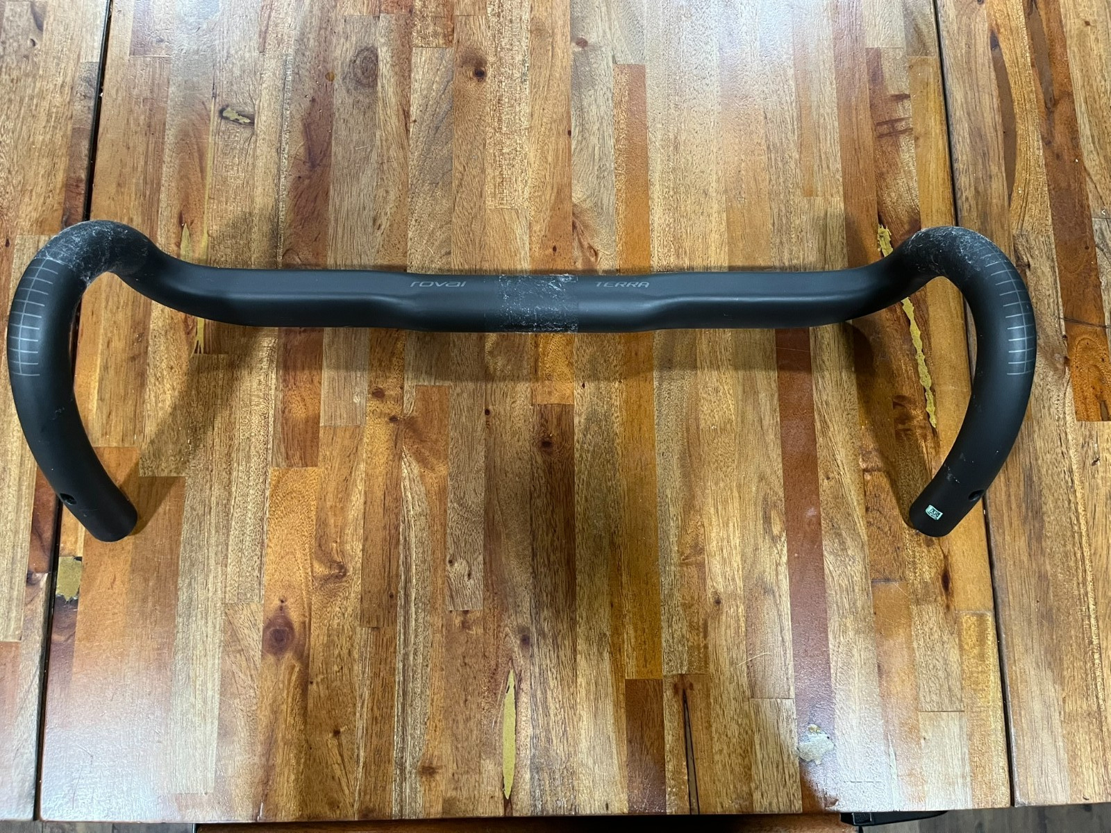 Specialized Roval Terra Handlebar - 40cm (400mm) Bicycle Handlebar Specialized Roval Terra Handlebar - 40cm (400mm) Bicycle Handlebar