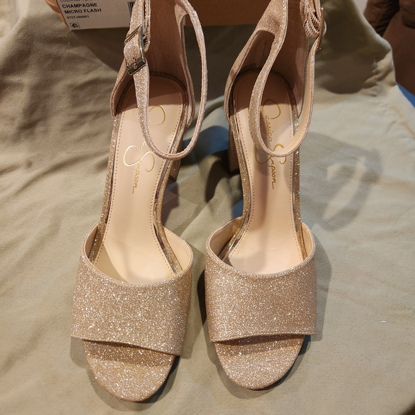 JESSICA SIMPSON SHERRON CHAMPAGNE HEELS