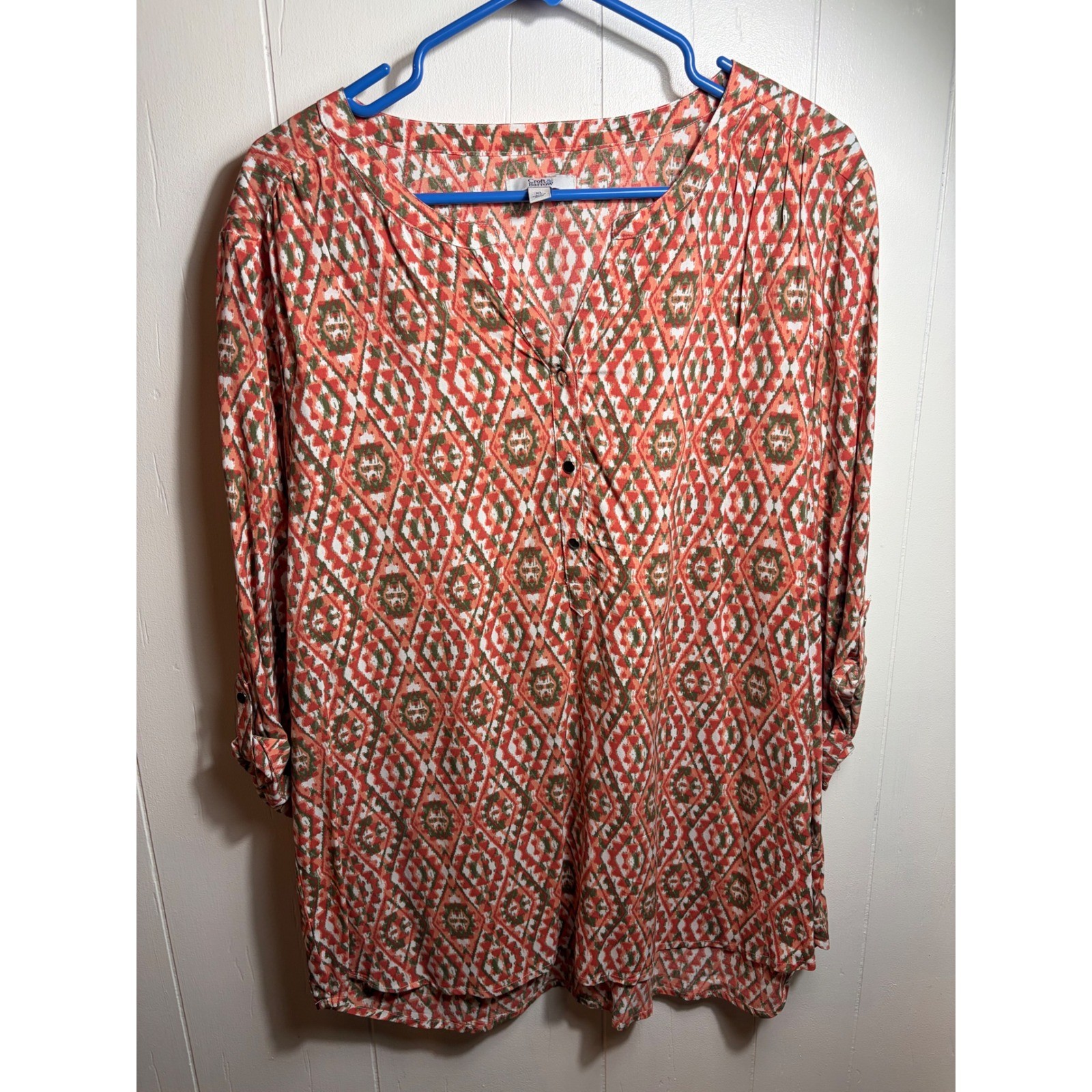 Croft & Barrow Womens XL Orange Geometric Diamond Rayon Roll Tab Henley Blouse