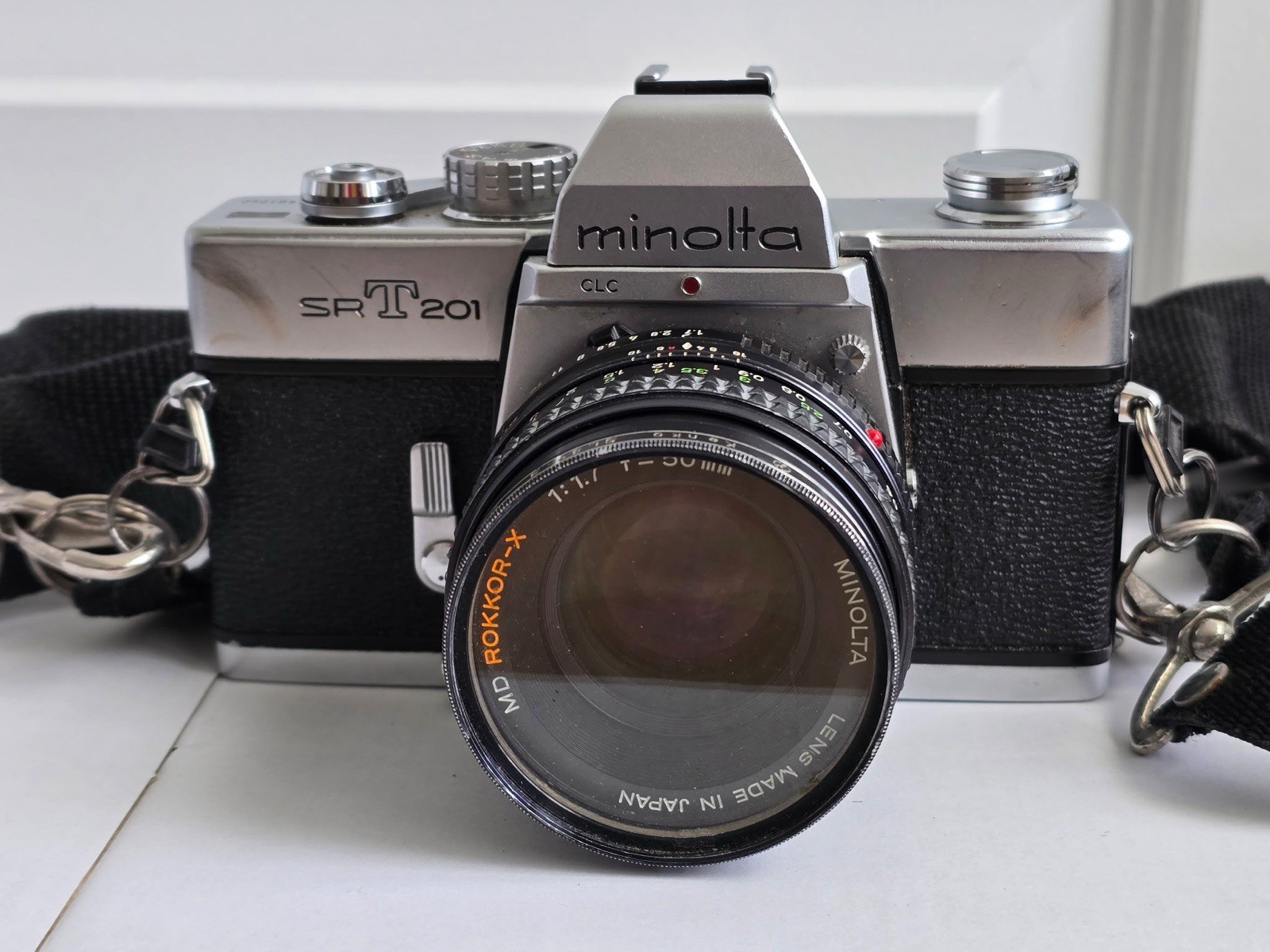 Minolta SR-T 201 35mm SLR Film Camera w/ MD Rokkor-X 50mm f/1.7 Lens Tested
