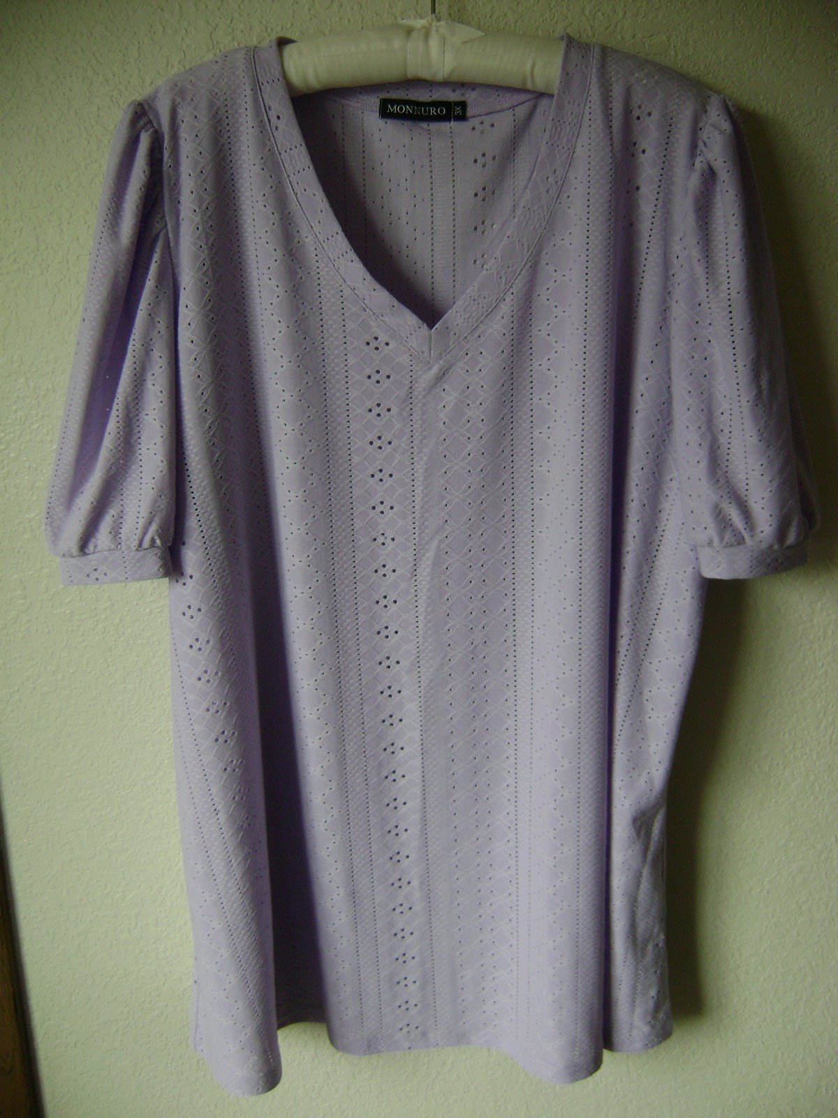 NEW NWOT MONNURO TUNIC TOP PLUS 3X /2X PURPLE EMBROIDERED EYELET STRETCH BLOUSE