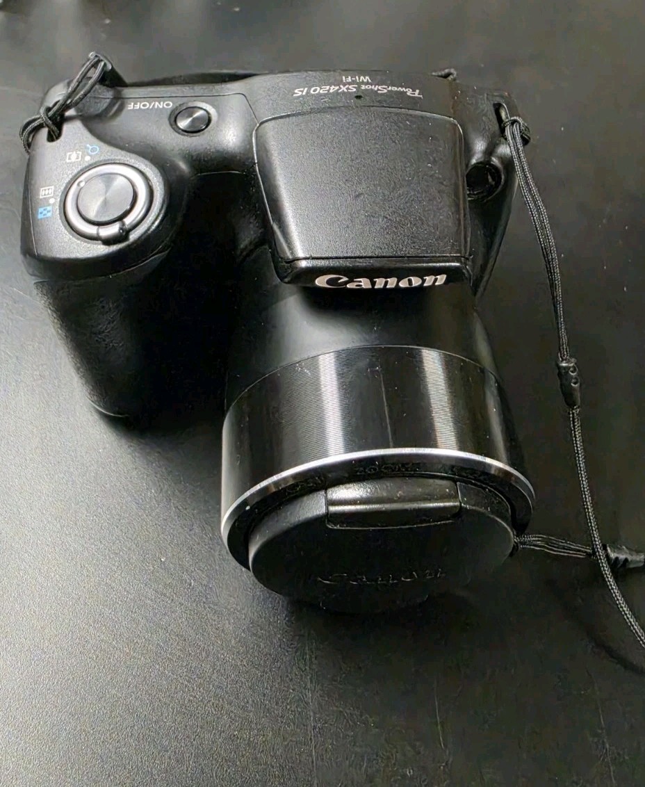 Canon PowerShot SX420 IS 20.0MP Super Zoom Bridge Camera 20 MP Tested Working